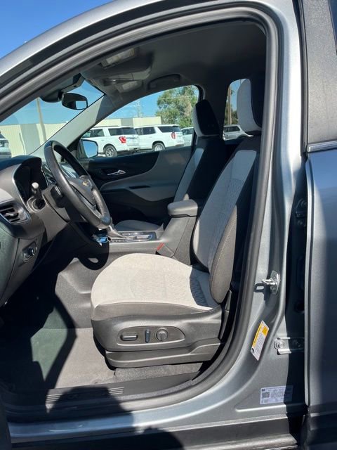 Used 2023 Chevrolet Equinox LT w/ Driver Convenience Package AWD/4WD image 29