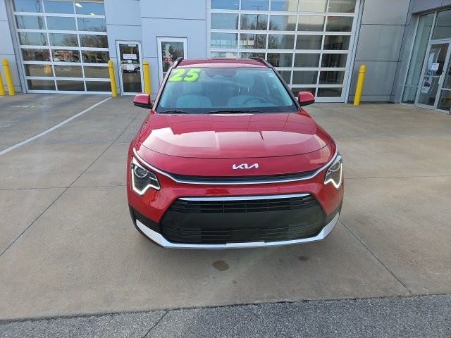 Used 2025 Kia Niro EX video 2