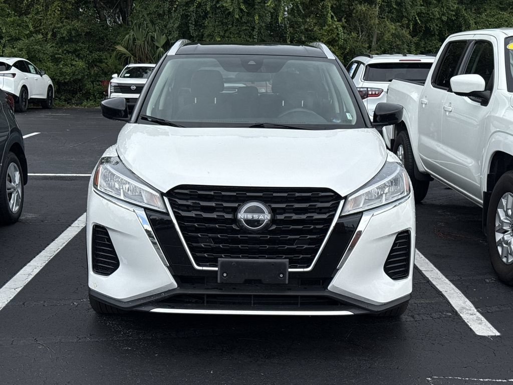 Certified 2024 Nissan Kicks SV FWD image 3