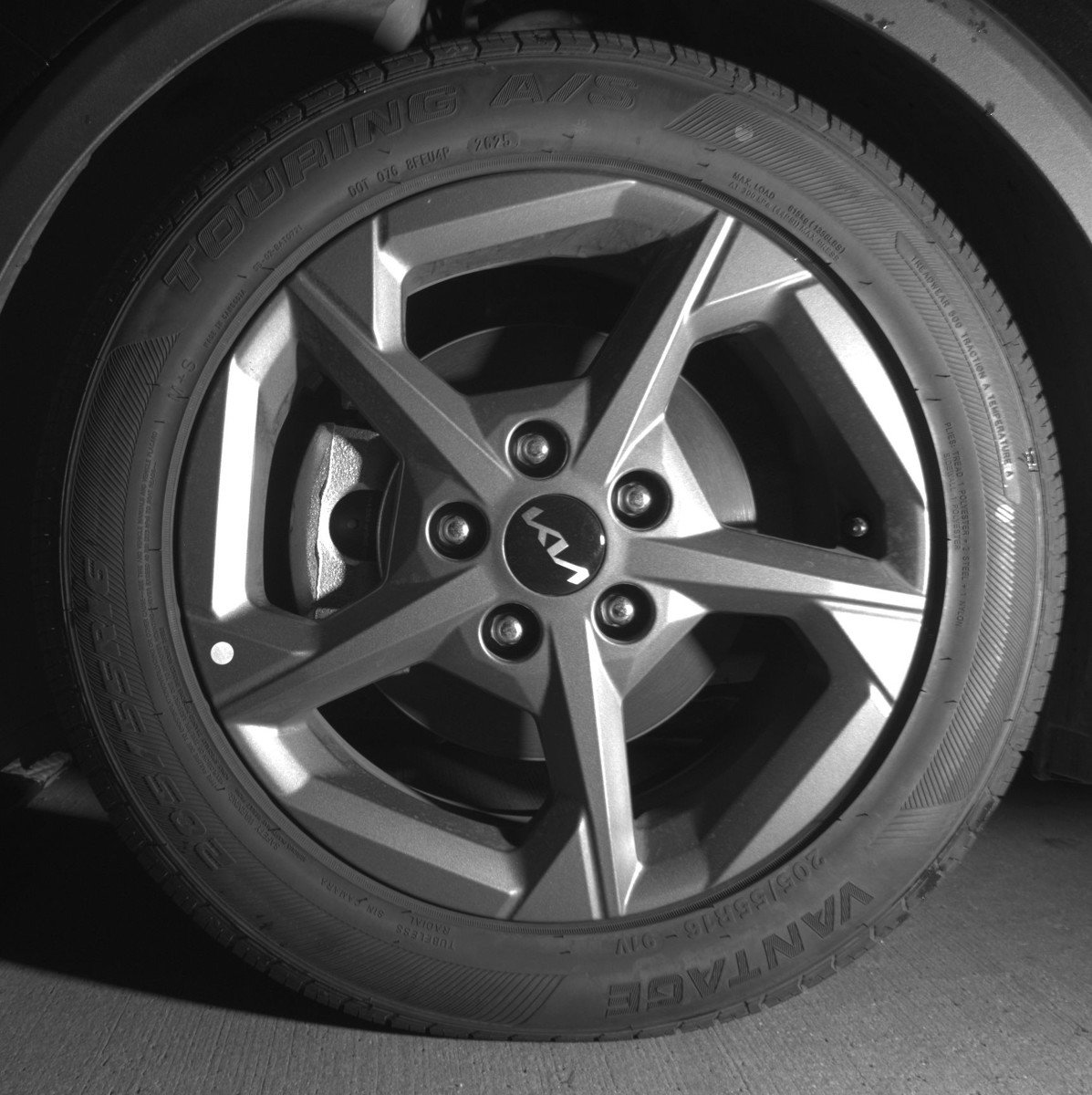 Used 2025 Kia K4 LXS image 12