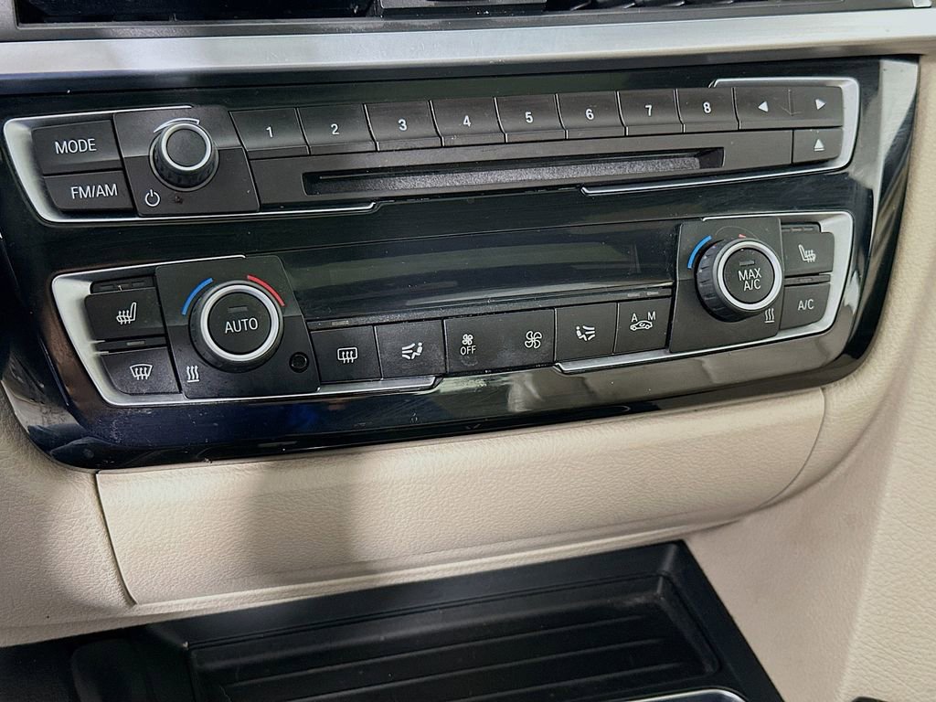Used 2017 BMW 330i xDrive Sedan image 19