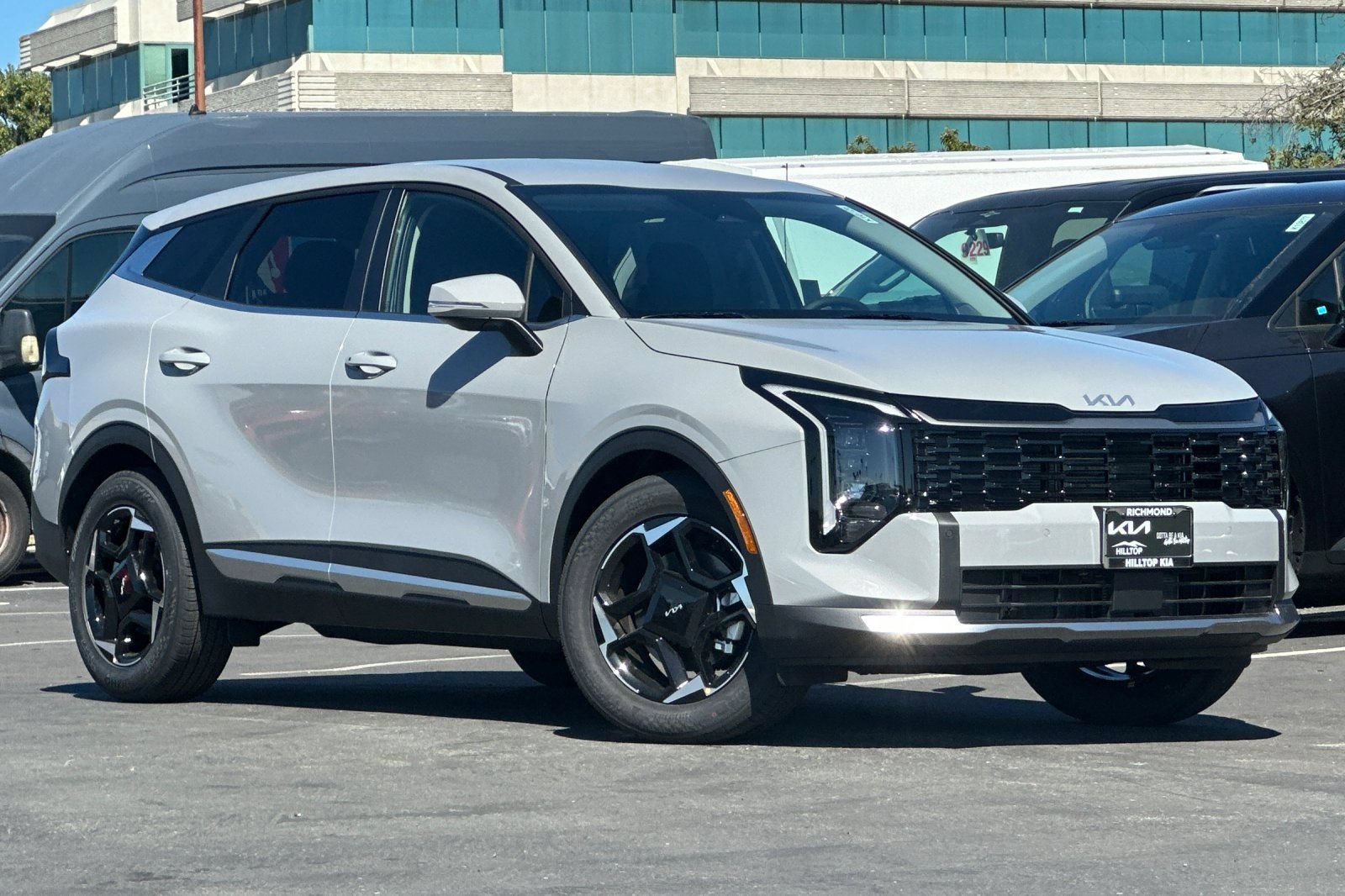 New 2026 Kia Sportage EX FWD image 2