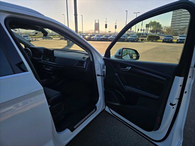 Used 2024 Audi Q5 2.0T Premium Plus image 12