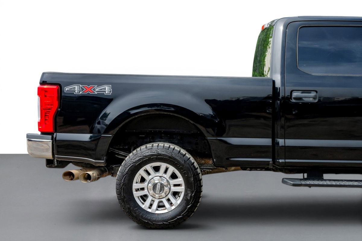 Used 2018 Ford F250 XL w/ STX Appearance Package AWD/4WD image 6