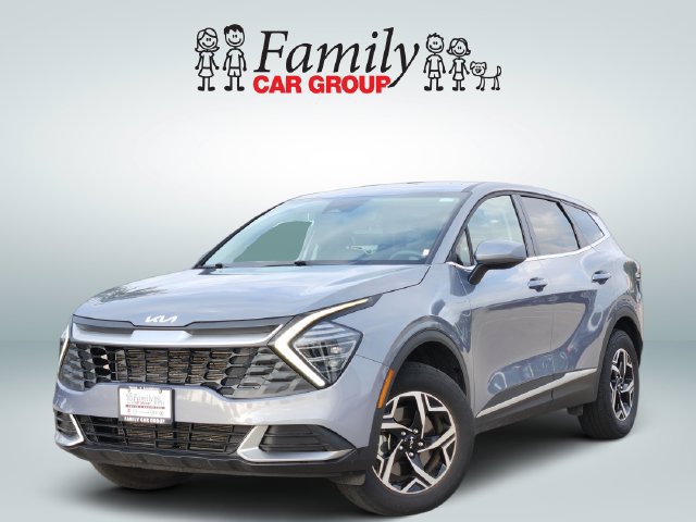 Used 2025 Kia Sportage LX AWD/4WD image 1