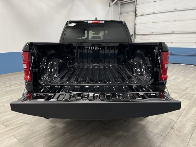 New 2026 RAM 1500 4x4 Crew Cab image 14