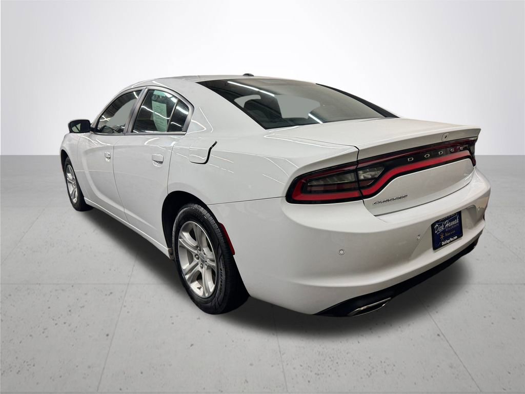 Used 2022 Dodge Charger SXT image 4