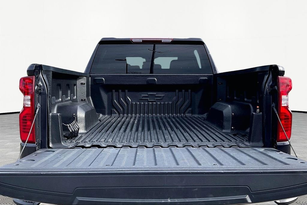 Used 2024 Chevrolet Silverado 1500 LT image 18