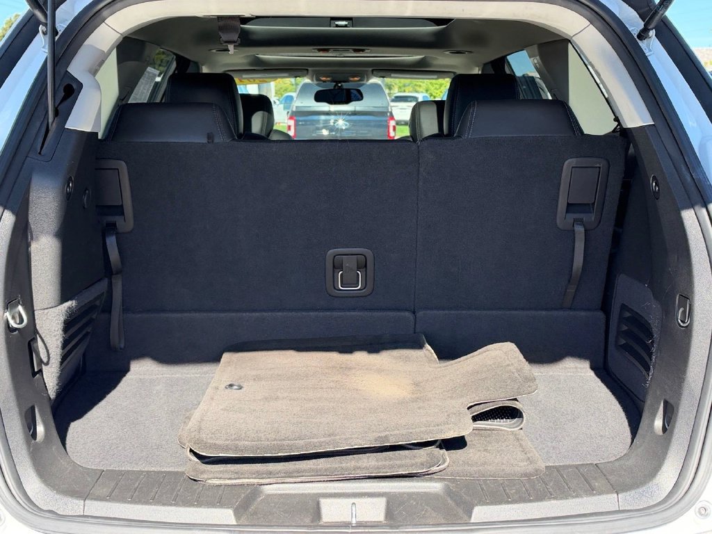 Used 2017 Buick Enclave Leather AWD/4WD image 6