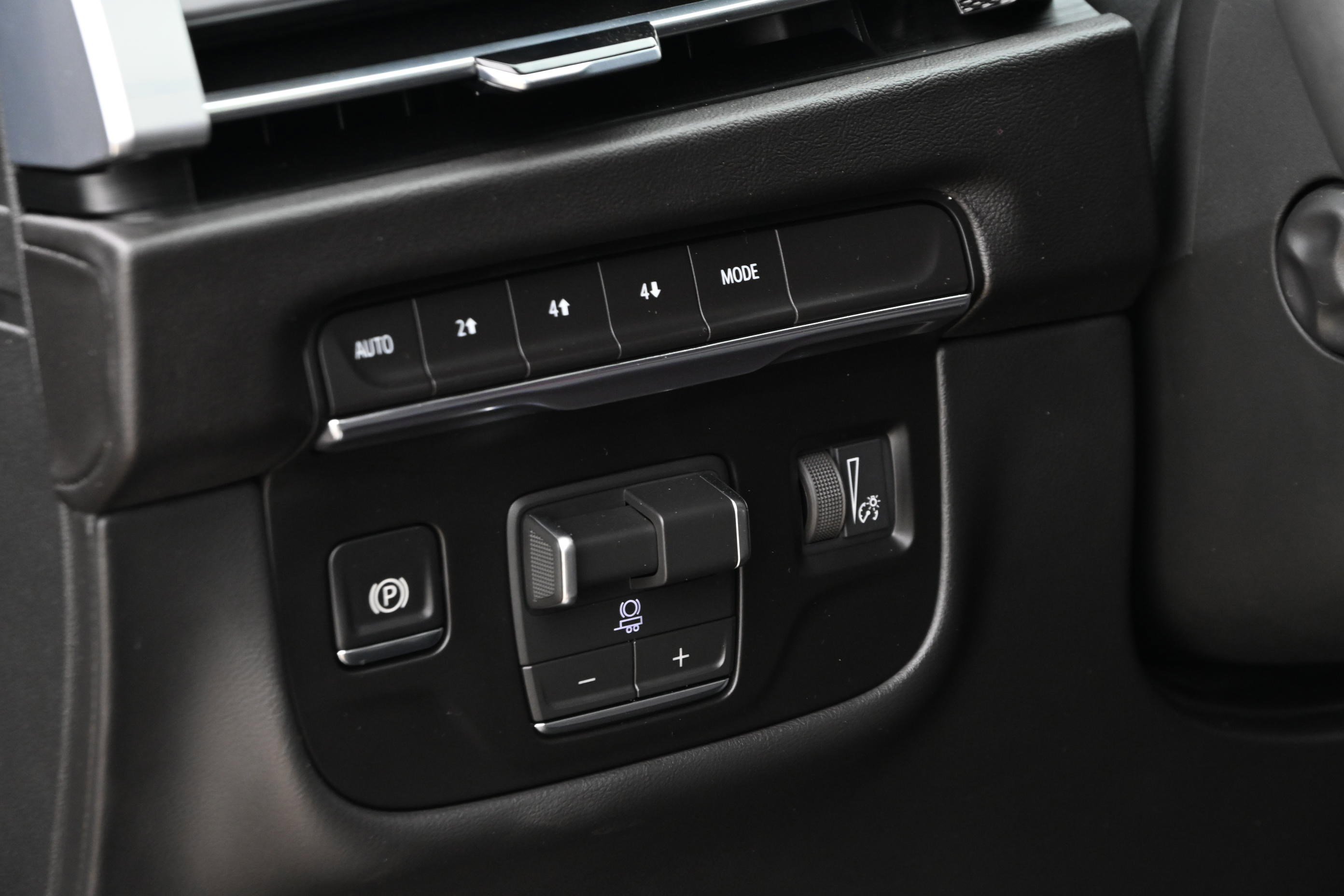 Used 2026 Cadillac Escalade Luxury image 31