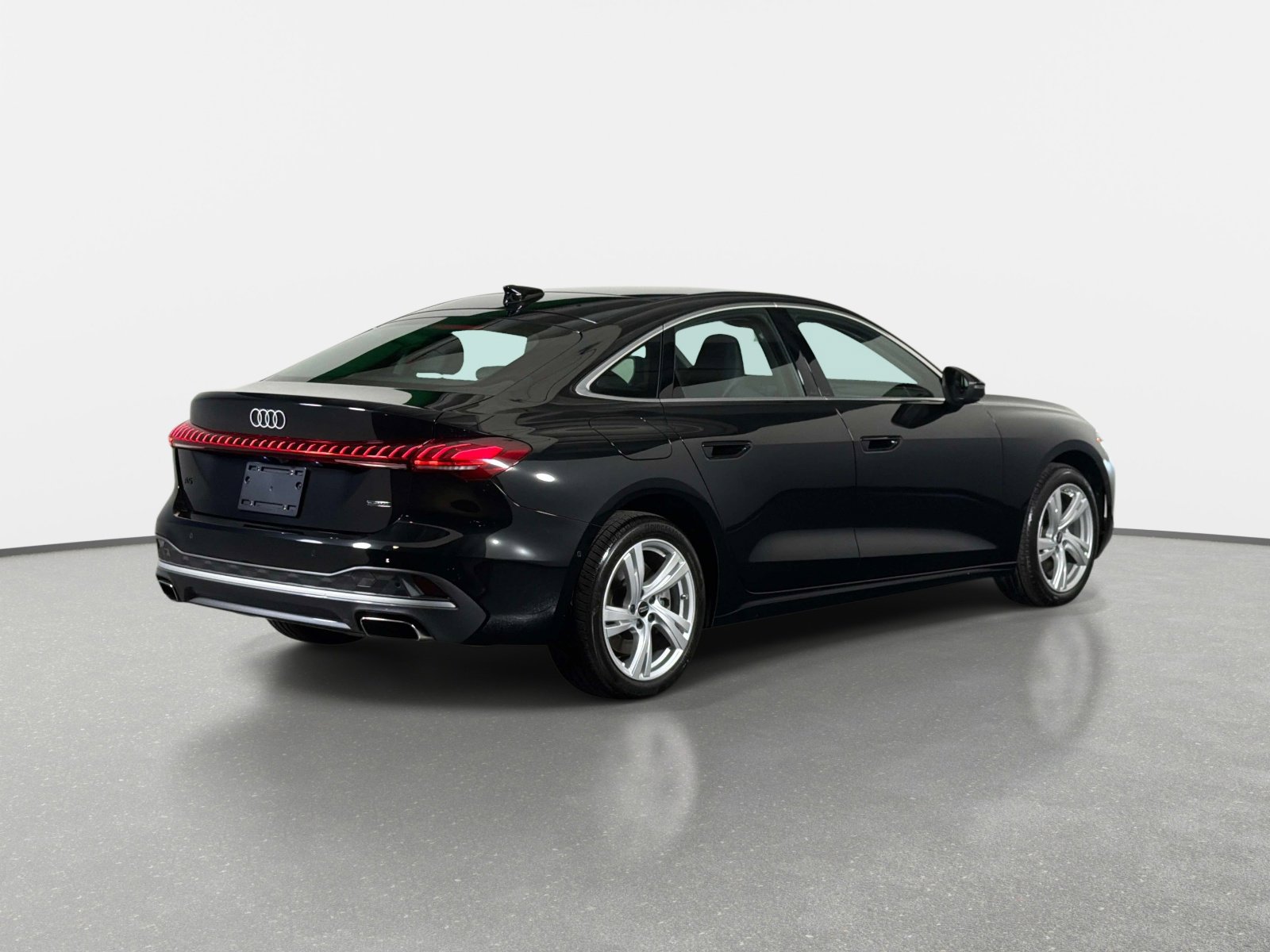 Used 2025 Audi A5 2.0T Premium Plus w/ Premium Plus AWD/4WD image 3