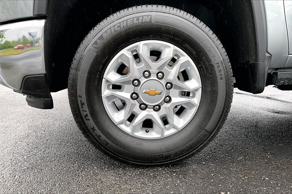Used 2025 Chevrolet Silverado 2500 LTZ w/ LTZ Plus Package AWD/4WD image 35