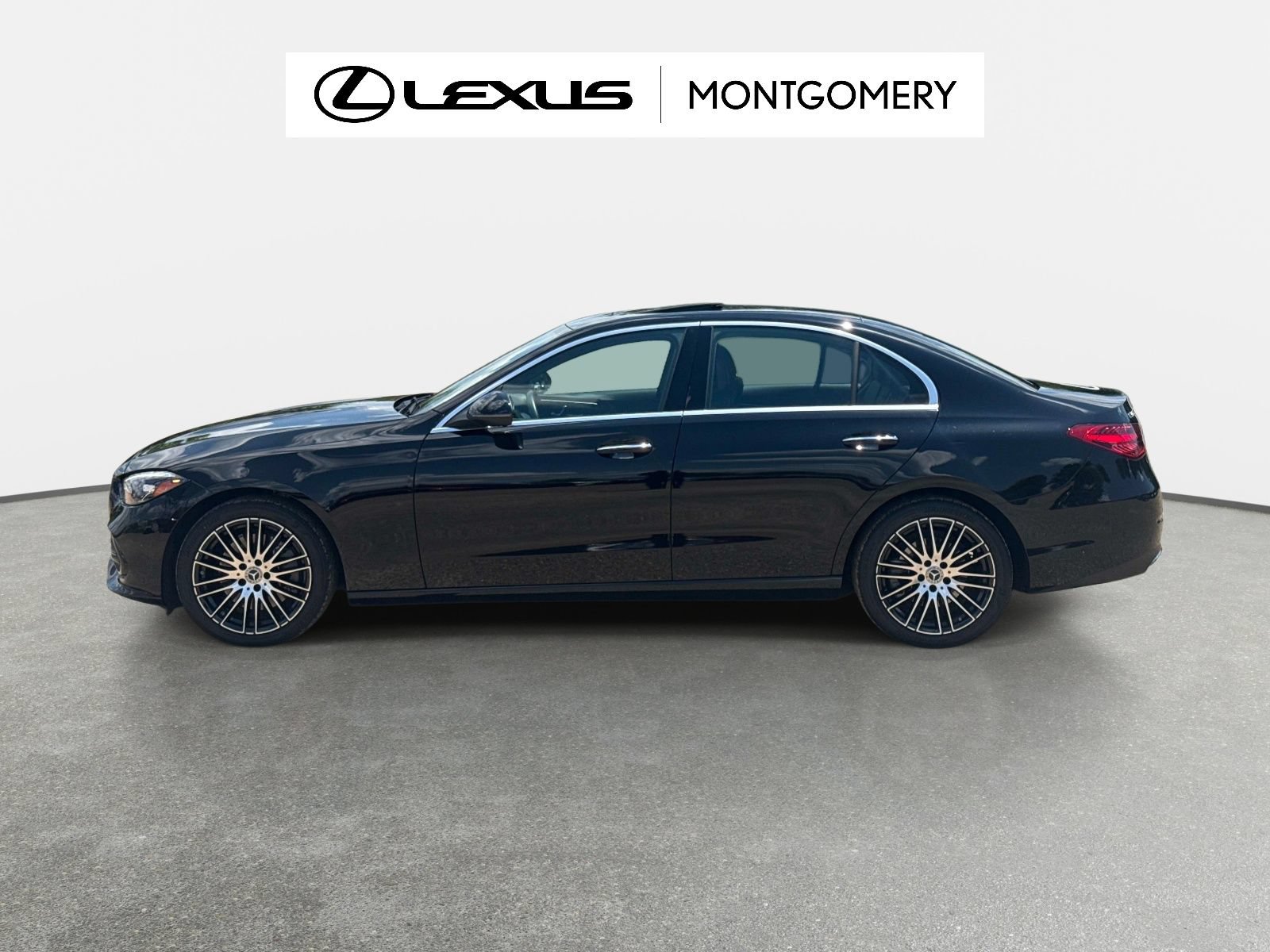 Used 2025 Mercedes-Benz C 300 Sedan image 6