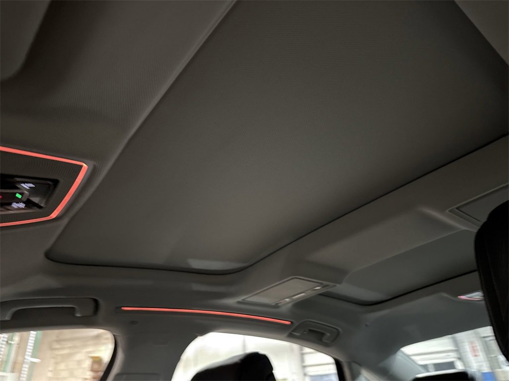 Used 2020 Audi A8 L 4.0T w/ Executive Package image 16