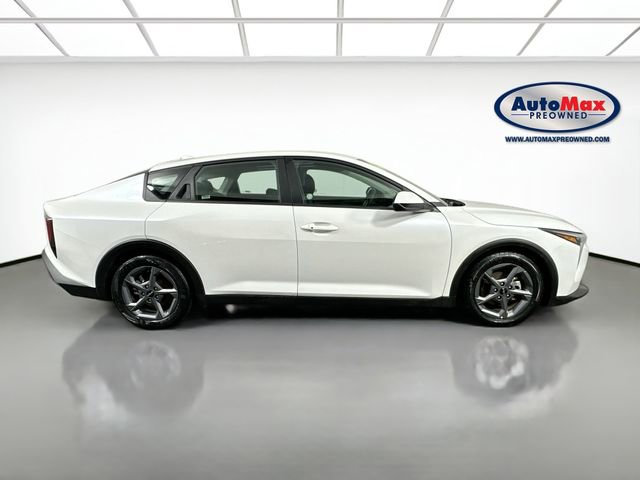 Used 2025 Kia K4 LXS FWD image 9