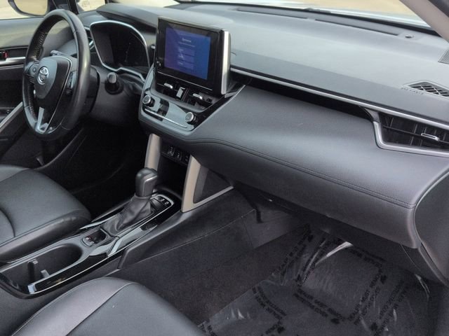 Used 2023 Toyota Corolla Cross XLE image 26