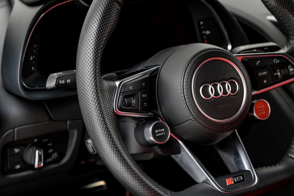 Used 2020 Audi R8 V10 w/ 20" Wheel Package image 18