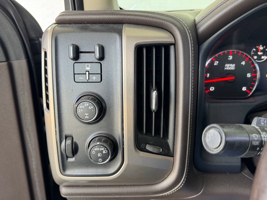 Used 2015 GMC Sierra 1500 Denali AWD/4WD image 36