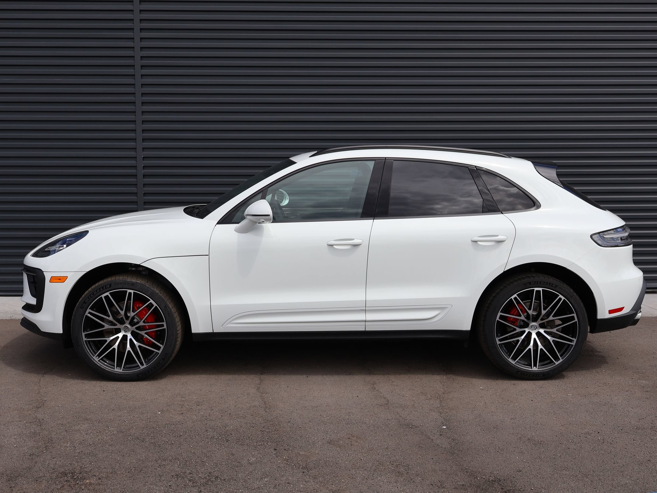 New 2026 Porsche Macan S AWD/4WD image 2