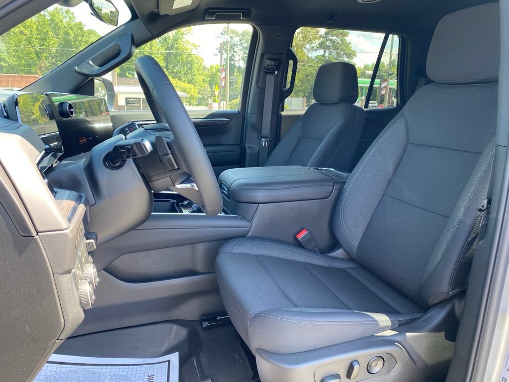 New 2026 Chevrolet Tahoe LS w/ LPO, Dark Essentials Package AWD/4WD image 10
