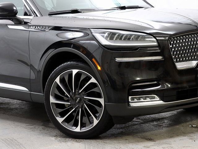 Used 2021 Lincoln Aviator Reserve w/ Equipment Group 201A AWD/4WD image 3