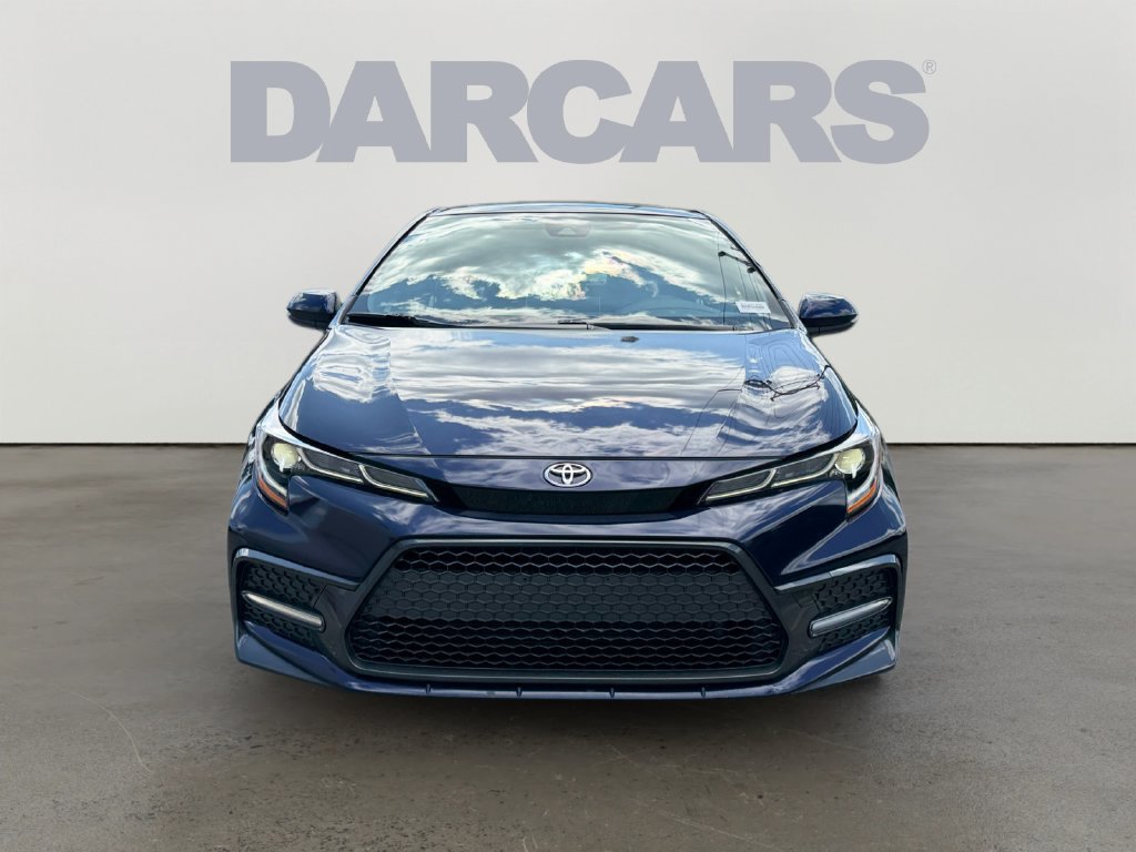 Used 2021 Toyota Corolla SE w/ SE Premium Package FWD image 2