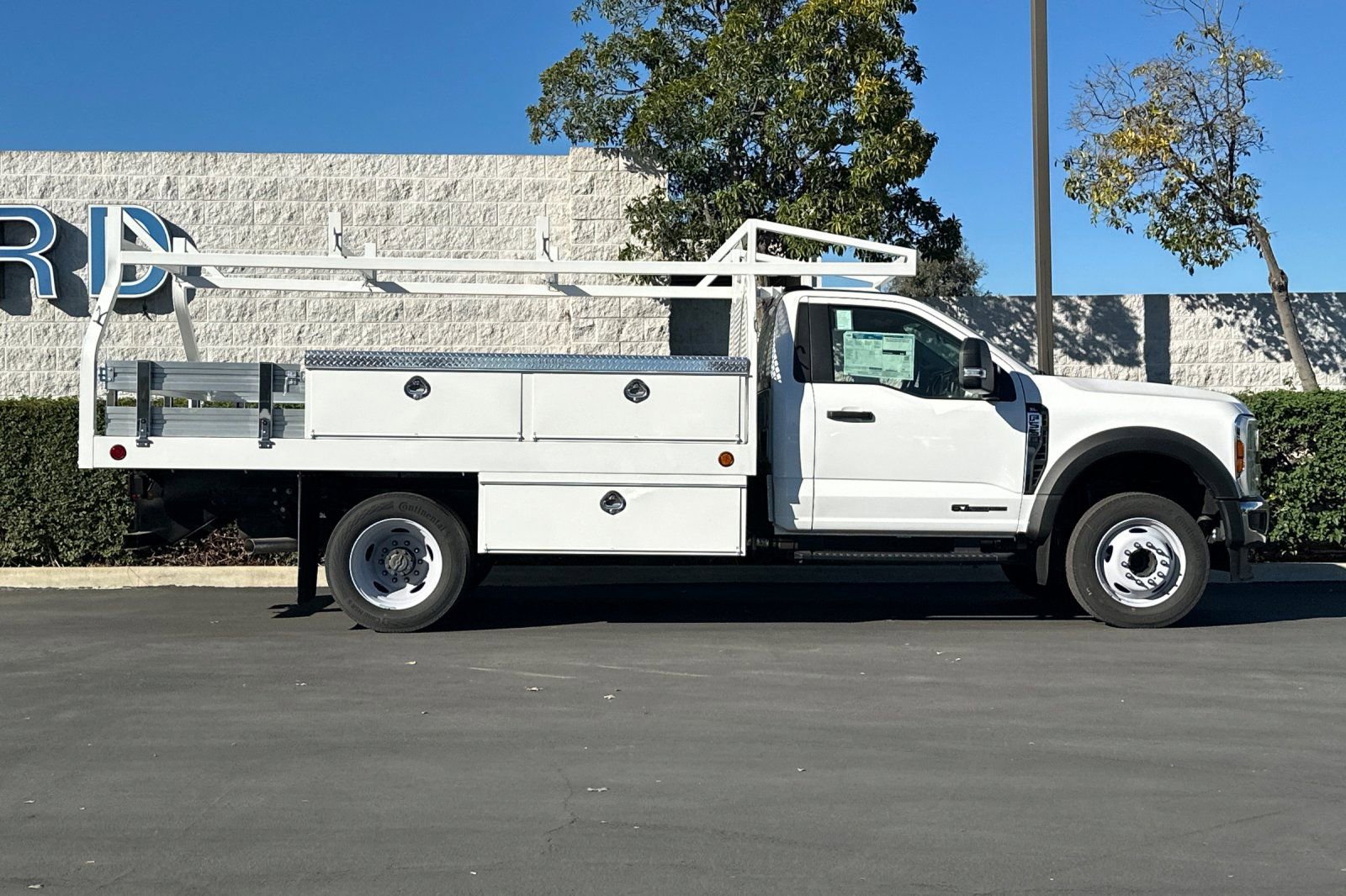 New 2024 Ford F550 2WD Regular Cab Super Duty image 3