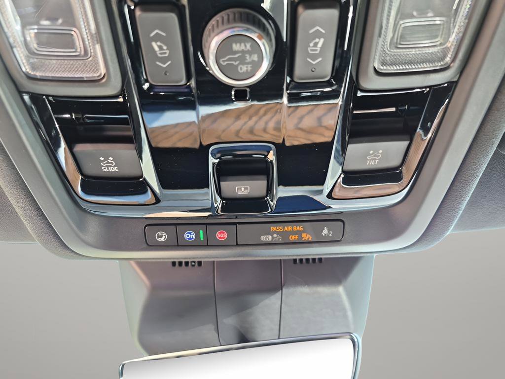 Certified 2026 Cadillac Escalade ESV Platinum Sport w/ LPO, ONYX Package image 43