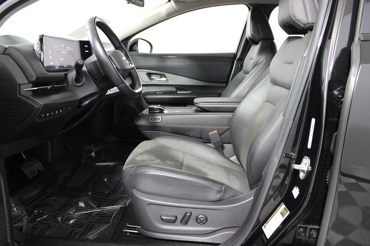Used 2023 Nissan Ariya FWD image 8