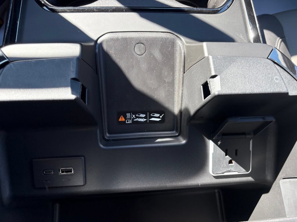 New 2026 Chevrolet Silverado 2500 ZR2 w/ LPO, Dark Essentials Package AWD/4WD image 36
