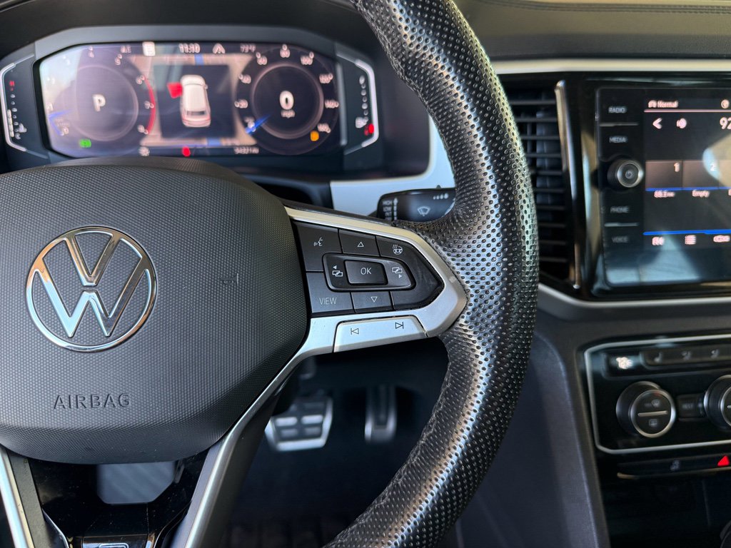 Used 2023 Volkswagen Atlas SEL R-Line AWD/4WD image 17