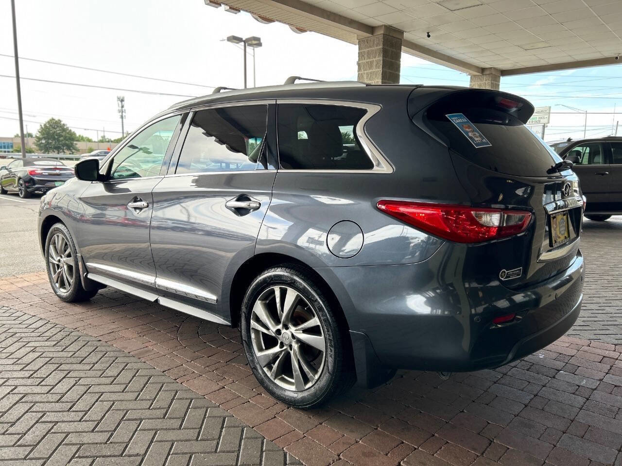 Used 2013 INFINITI JX35 AWD w/ Premium Pkg image 9