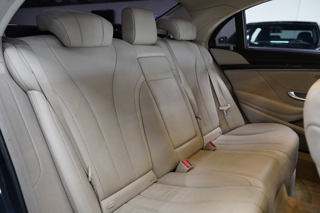 Used 2018 Mercedes-Benz S 450 Sedan image 29