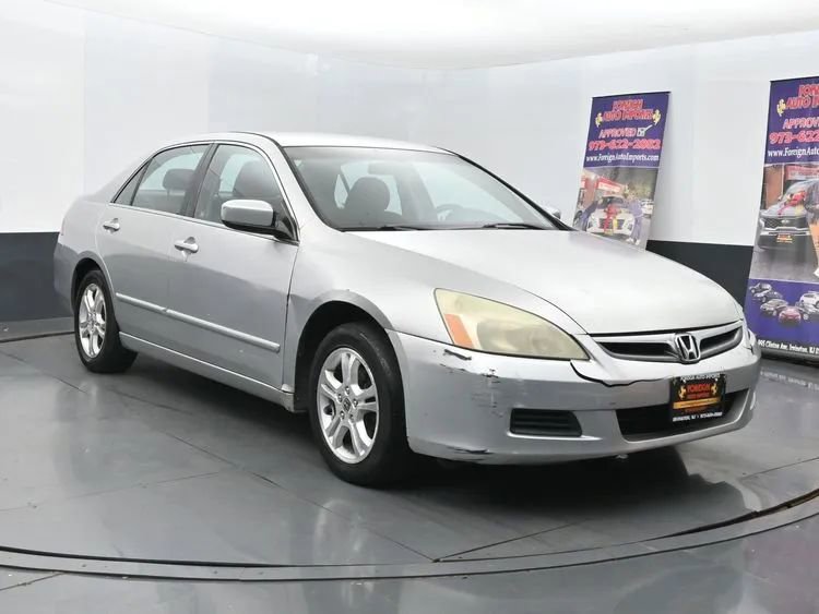 Used 2006 Honda Accord SE image 2