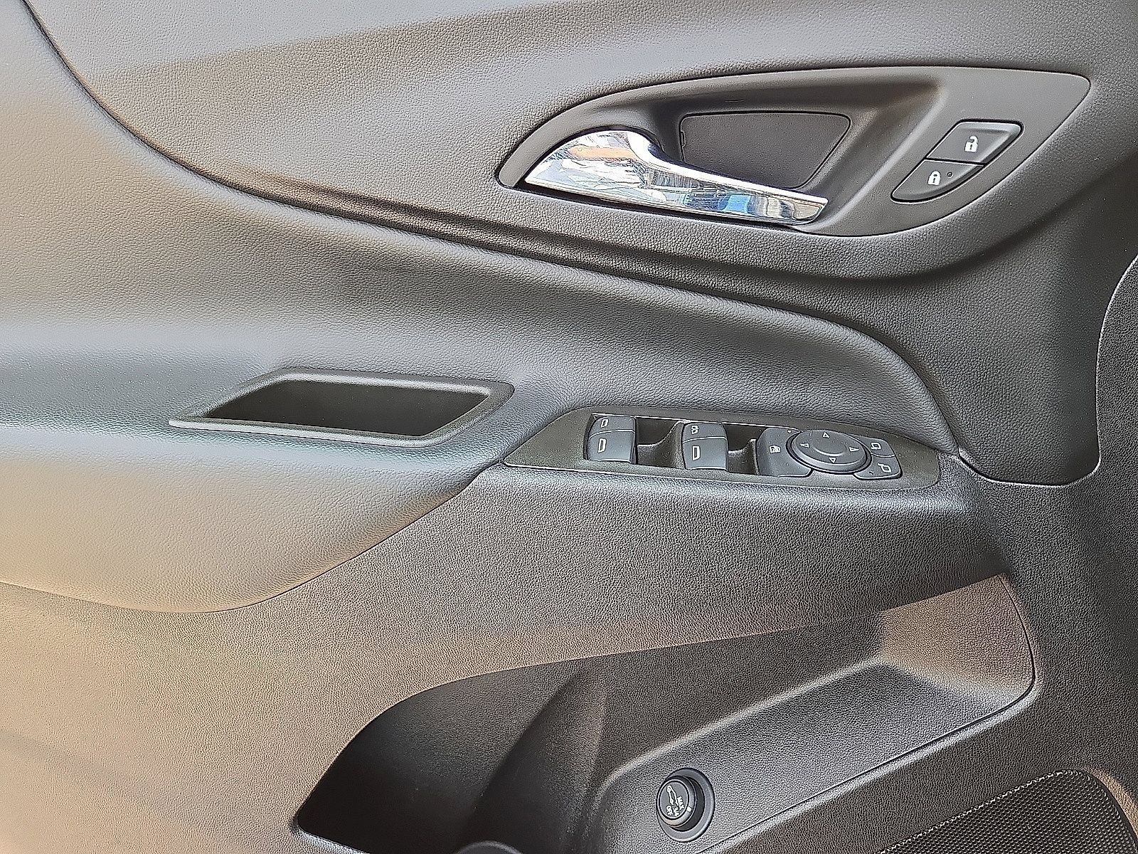 Used 2024 Chevrolet Equinox LT AWD/4WD image 22