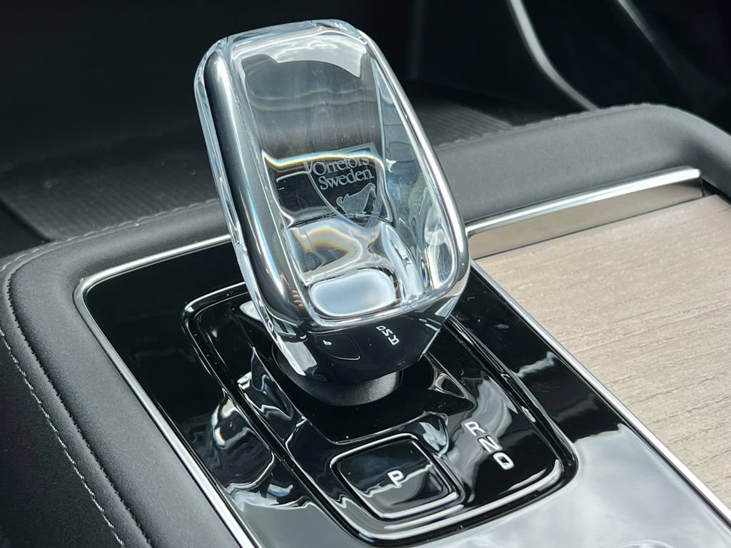 New 2026 Volvo XC90 B6 Plus w/ Protection Package Premier AWD/4WD image 29