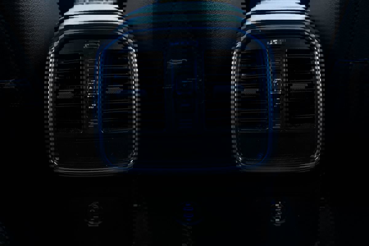 Used 2020 Porsche Macan image 40