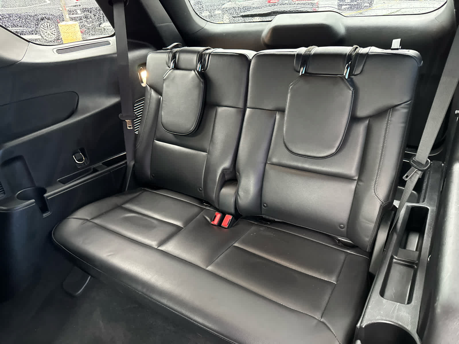 Used 2020 Ford Explorer XLT w/ Equipment Group 202A AWD/4WD image 16