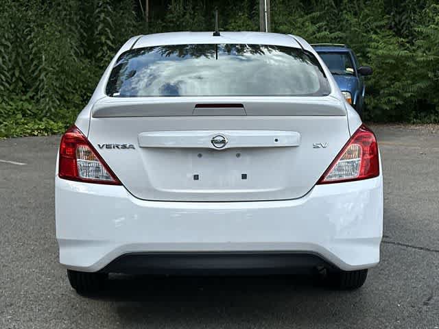 Used 2017 Nissan Versa SV FWD image 4
