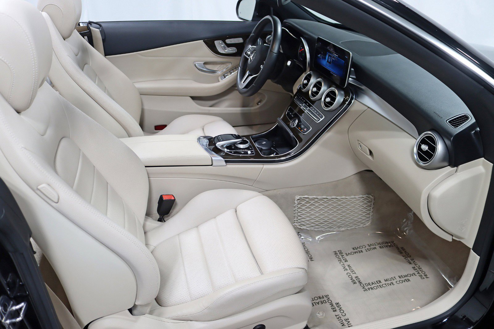 Used 2019 Mercedes-Benz C 300 4MATIC Cabriolet w/ Multimedia Package image 33