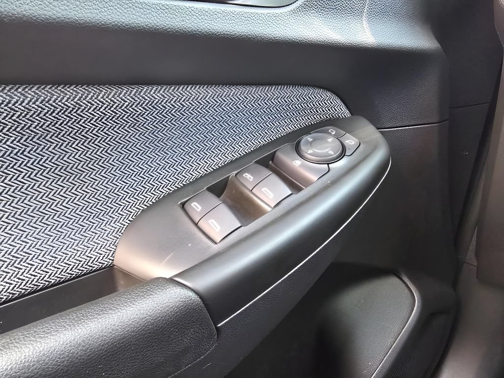 Used 2021 Chevrolet TrailBlazer LT FWD image 13