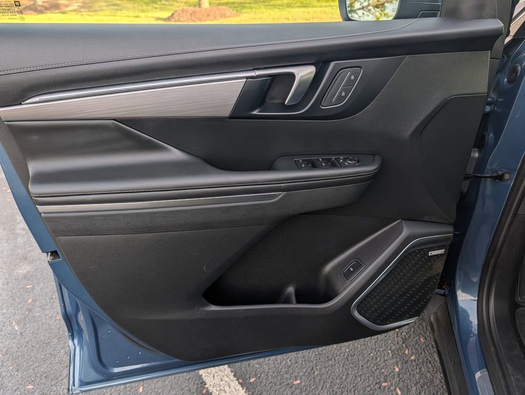 Used 2025 Buick Enclave Preferred image 24