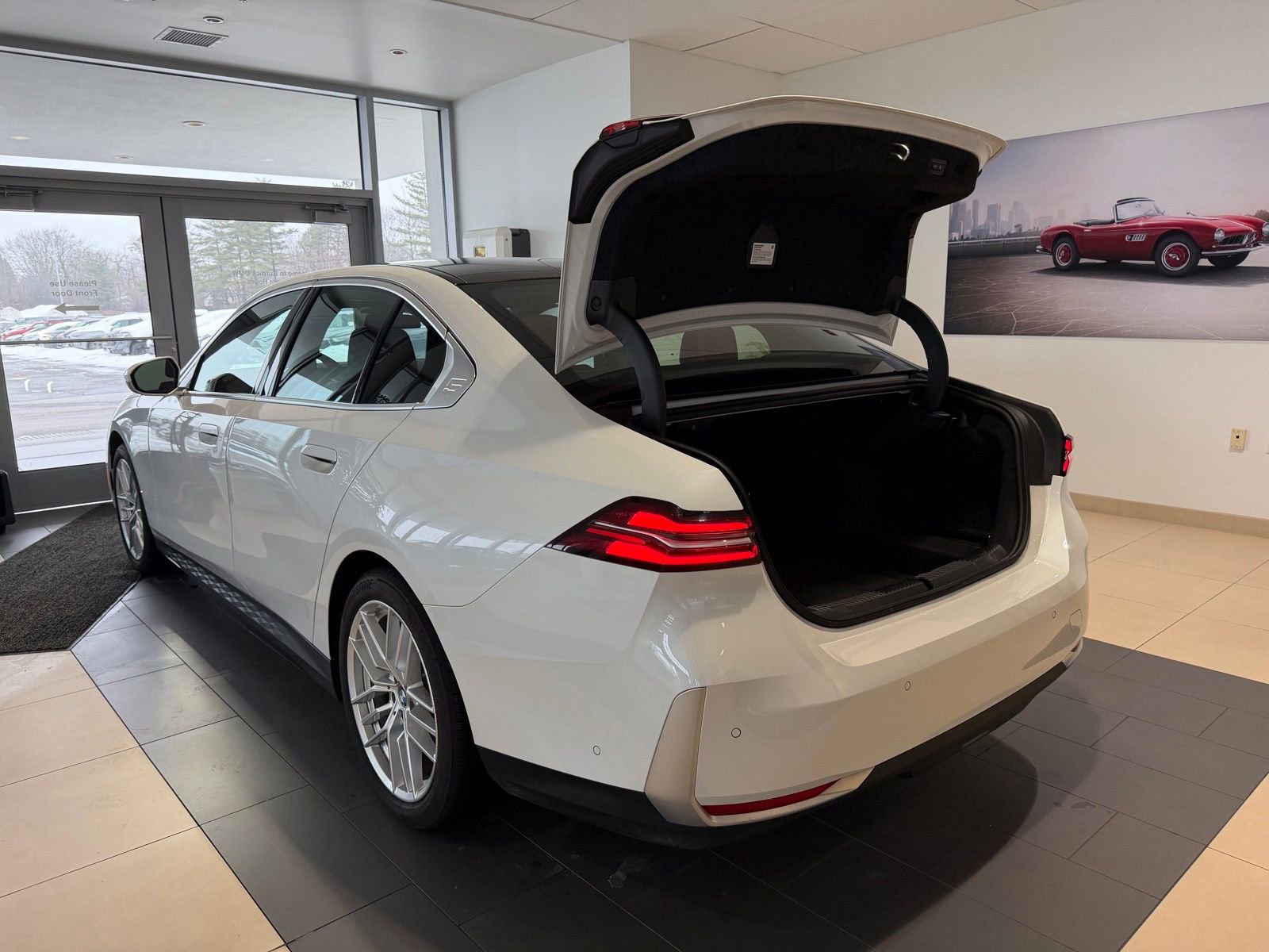 Certified 2025 BMW 530i xDrive image 9