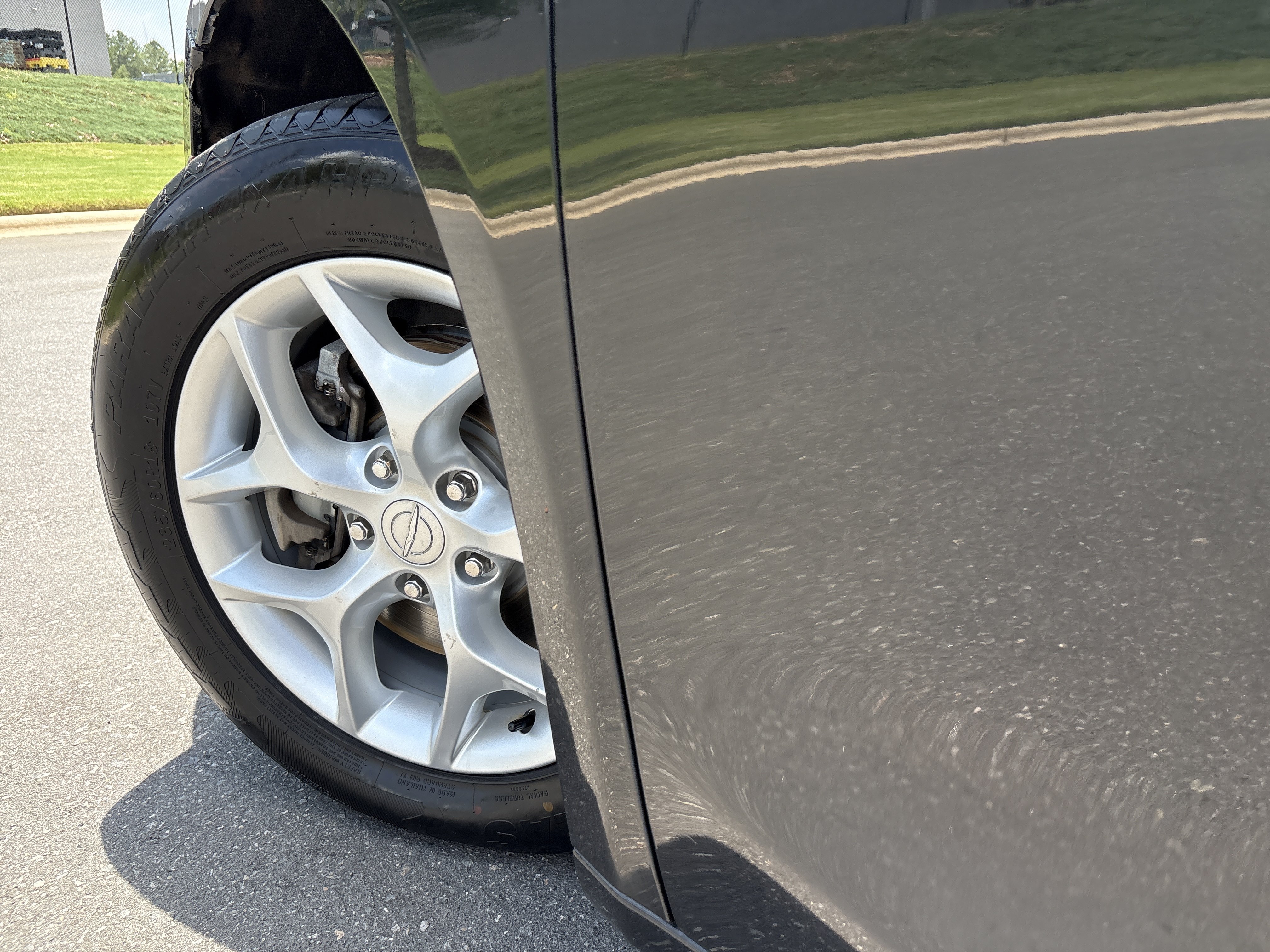 Used 2017 Chrysler Pacifica Touring Plus w/ Tire & Wheel Group FWD image 12