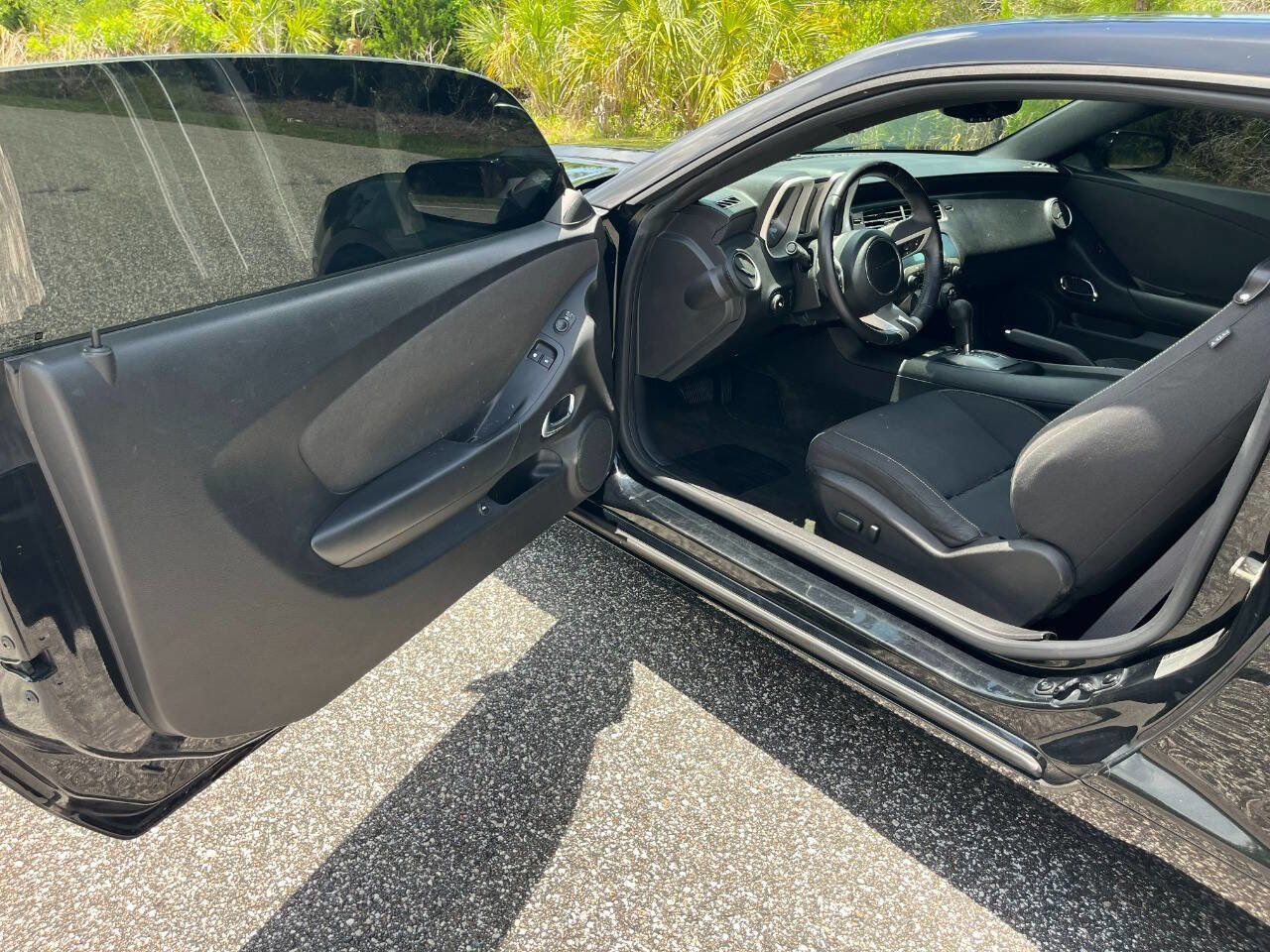 Used 2011 Chevrolet Camaro LT RWD image 9