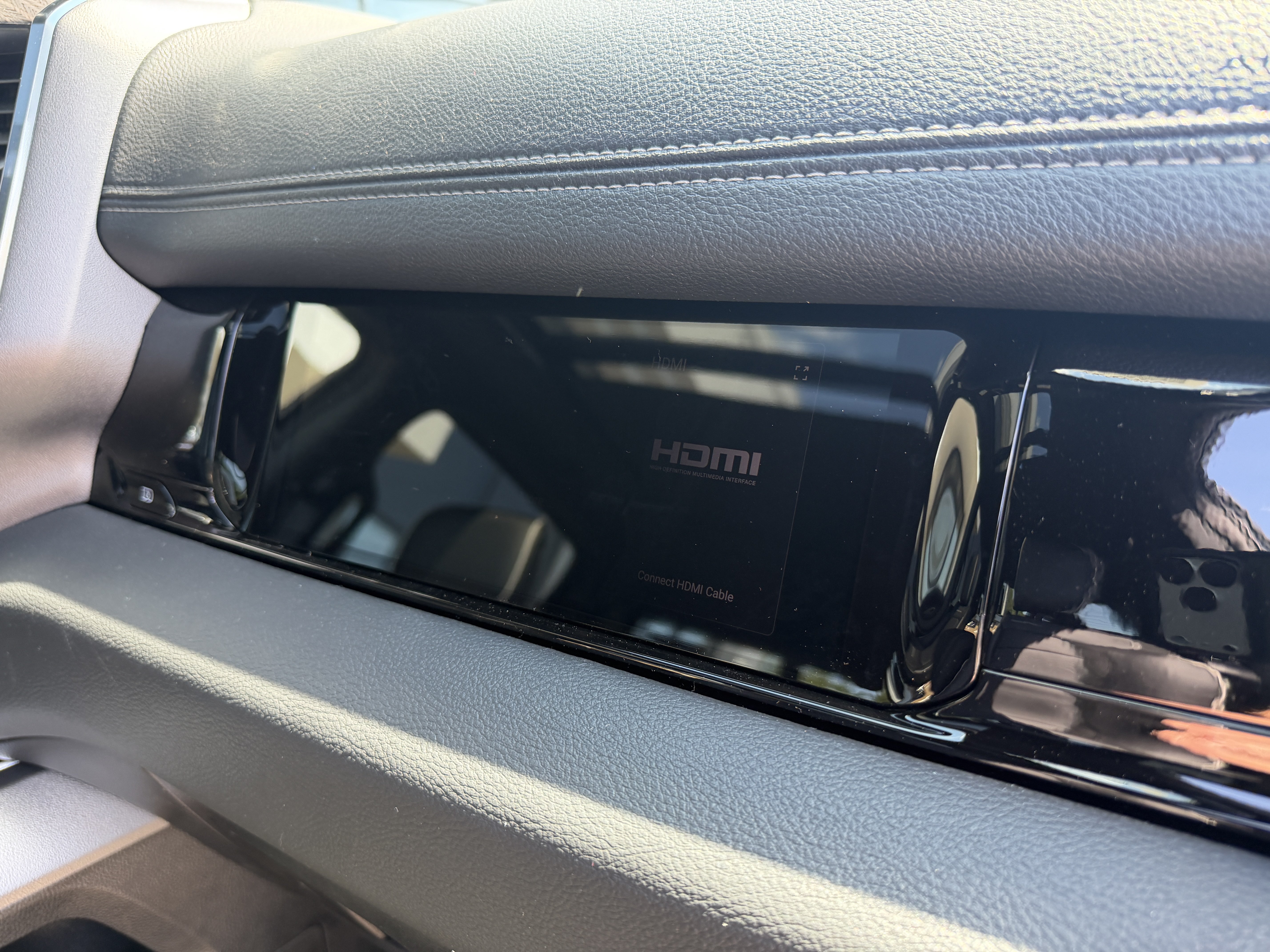New 2026 RAM 1500 Laramie w/ Night Edition AWD/4WD image 27