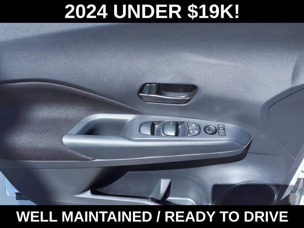 Used 2024 Nissan Kicks S image 11