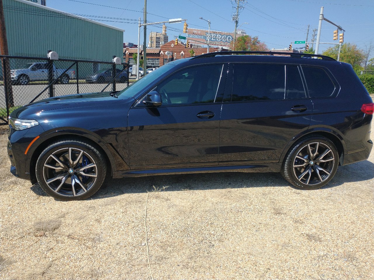 Used 2019 BMW X7 xDrive50i w/ Dynamic Handling Package image 9