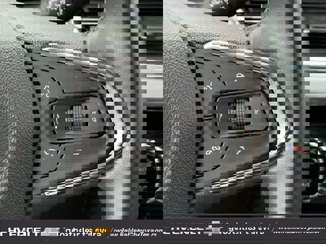 Used 2024 Chevrolet Trax LT w/ Driver Confidence Package image 15