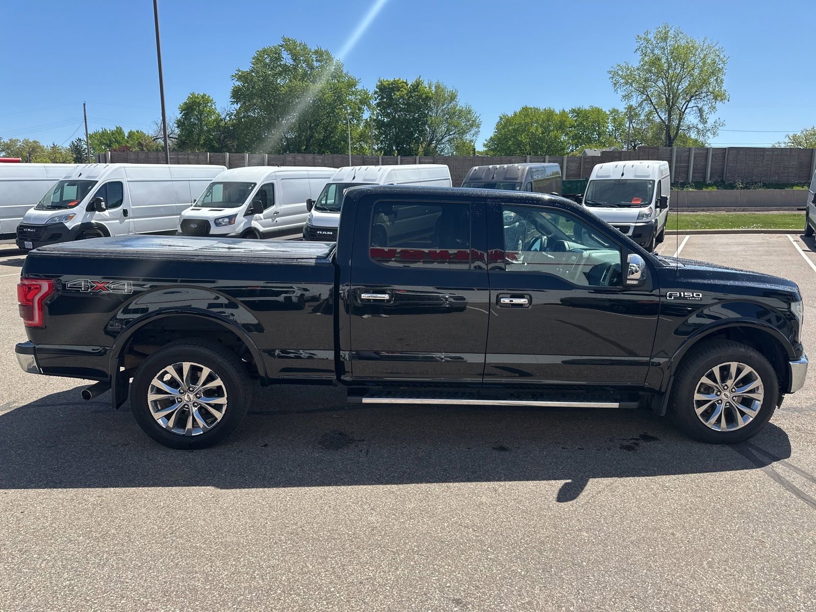 Used 2017 Ford F150 Lariat w/ Equipment Group 502A Luxury AWD/4WD image 5
